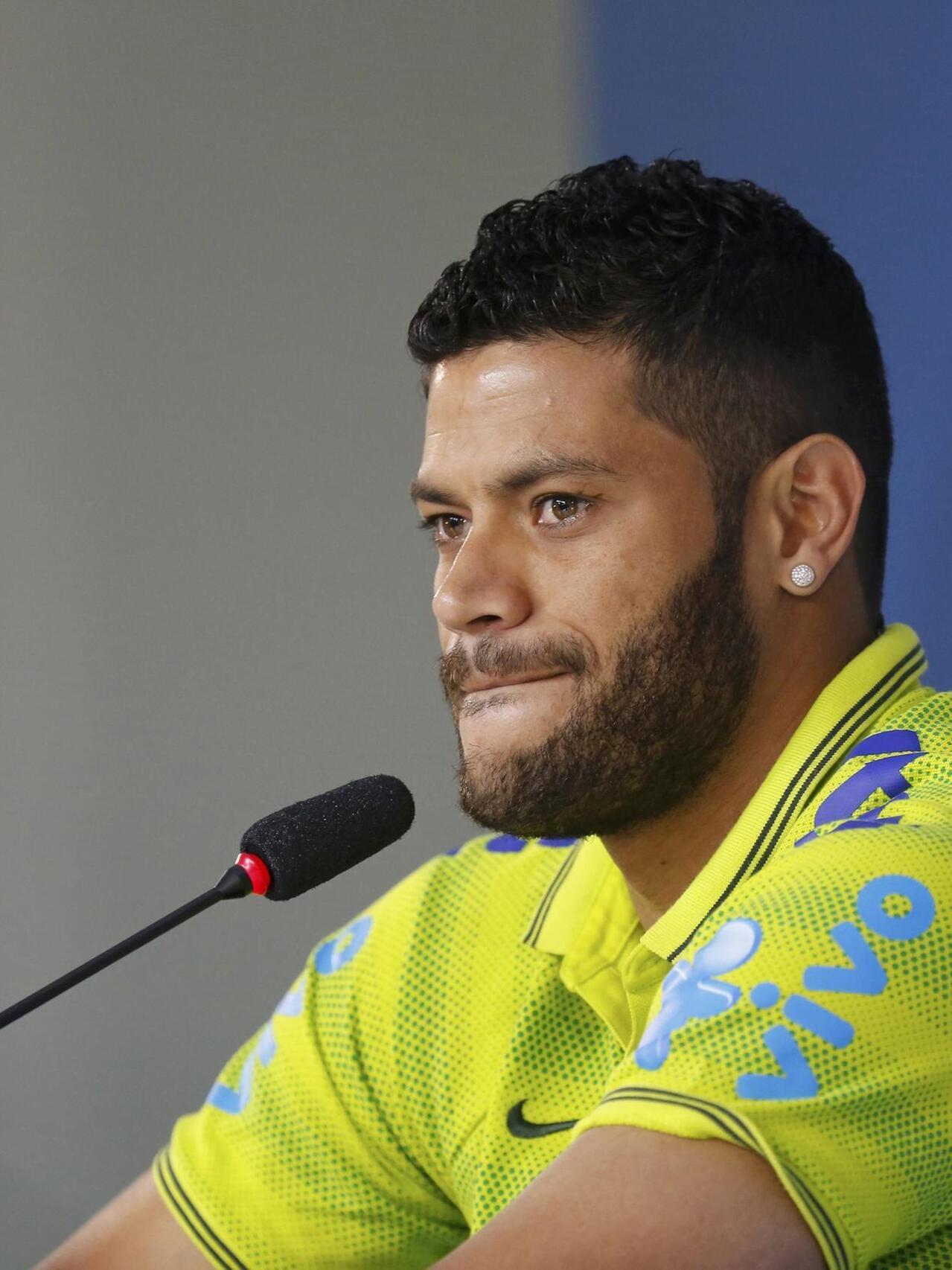 Hojatxonaga siyayotgan qizlar